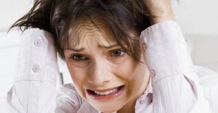 A fájdalom megjelenése egy nőben a stressz miatt
